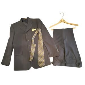 Versini Blue Suit 42R 4 Buttons 100% Polyester 33L‎ W/ Kilburne & Finch Tie MINT